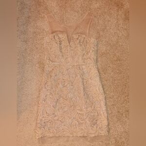 Elegant Lace Sleeveless Dress - EUC